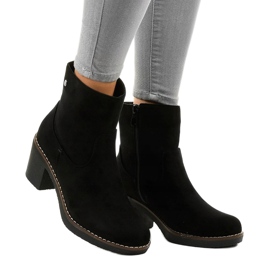 Fekete velúr magas sarkú cipő 8B852 1