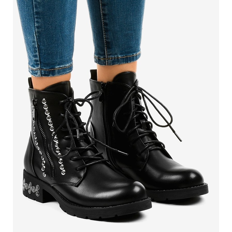 Fekete női magas csizma KL-602 cipzárral 1