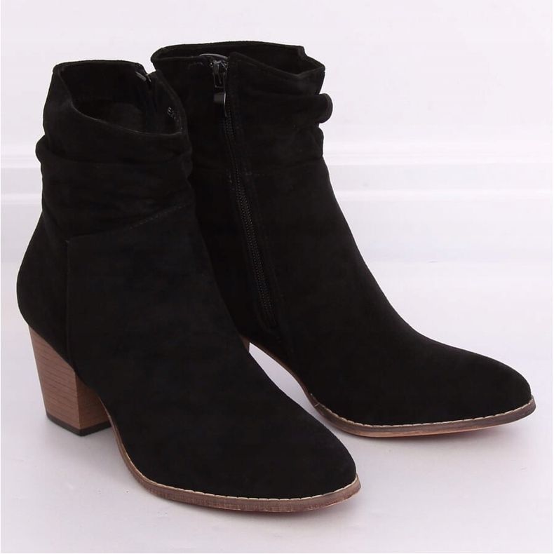 Fekete cowboy csizma E2250 Fekete 1