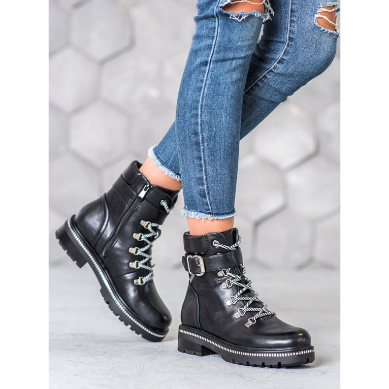 Seastar Fekete munkások csattal 2