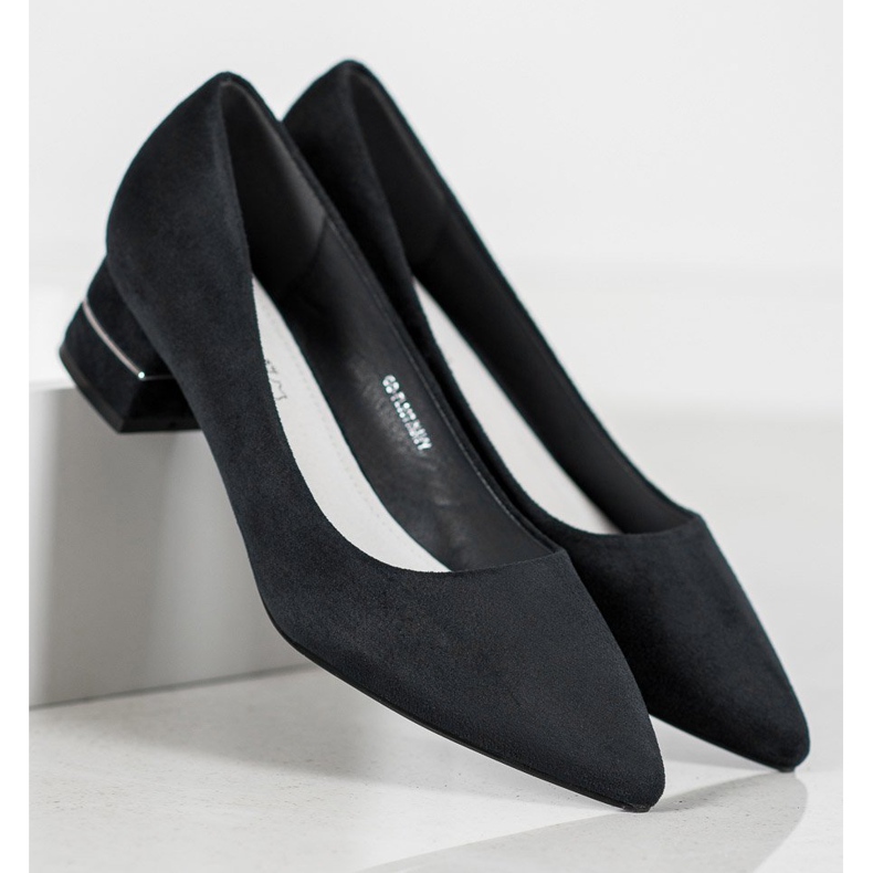 Goodin Szivattyúk dekoratív övvel fekete 1