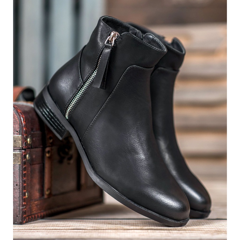 SDS Fekete csizma cipzárral 1