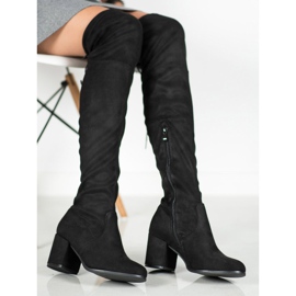 Ideal Shoes Velúr combcsizma fekete 1