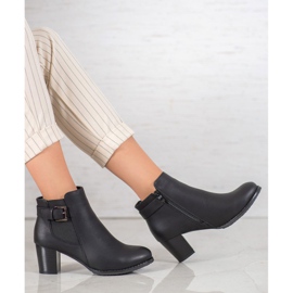 J. Star Elegáns női csizma fekete 1