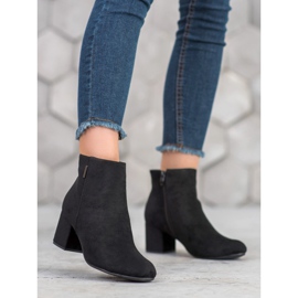 J. Star Csizma egy poszton fekete 2