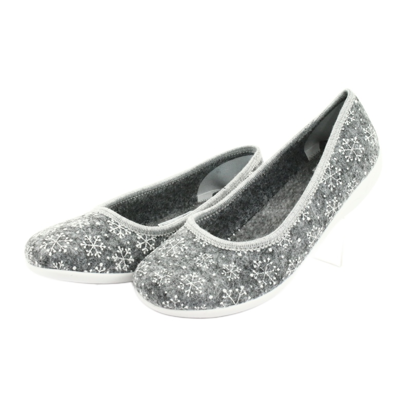 Filc papucs Adanex 24213 hópehely fehér szürke 3 Filc papucs Adanex 24213 hópehely fehér szürke 3