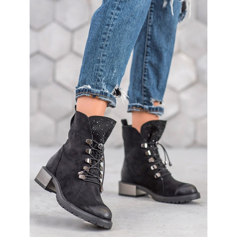 Goodin Velúr csizma bordázott fekete 2