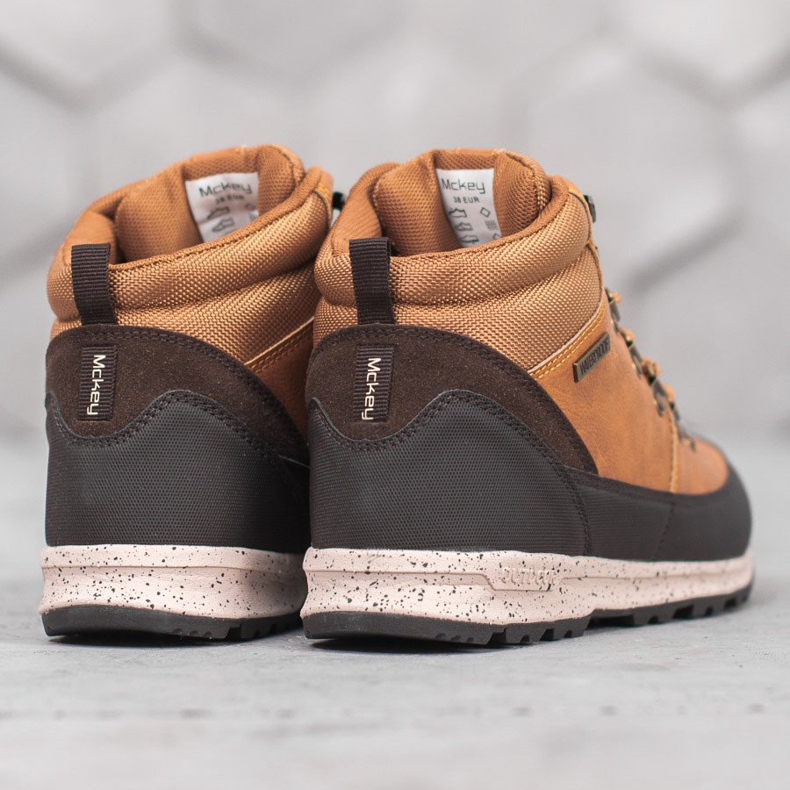 McKey Fűzős csizma báránybőrrel barna 2