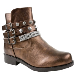 Barna csizma, gazdagon díszített LL179 1