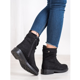 J. Star Fekete munkások 2