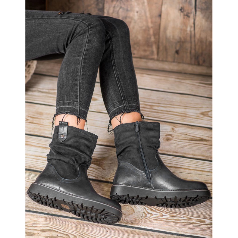 Ideal Shoes Munkavállalók a platformon fekete 2