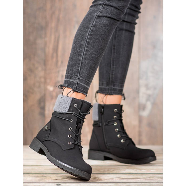 Kayla Trapperek Báránybőrrel fekete 1