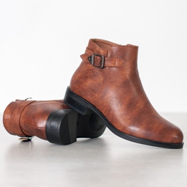 Small Swan Klasszikus alacsony csizma barna 2 Small Swan Klasszikus alacsony csizma barna 2