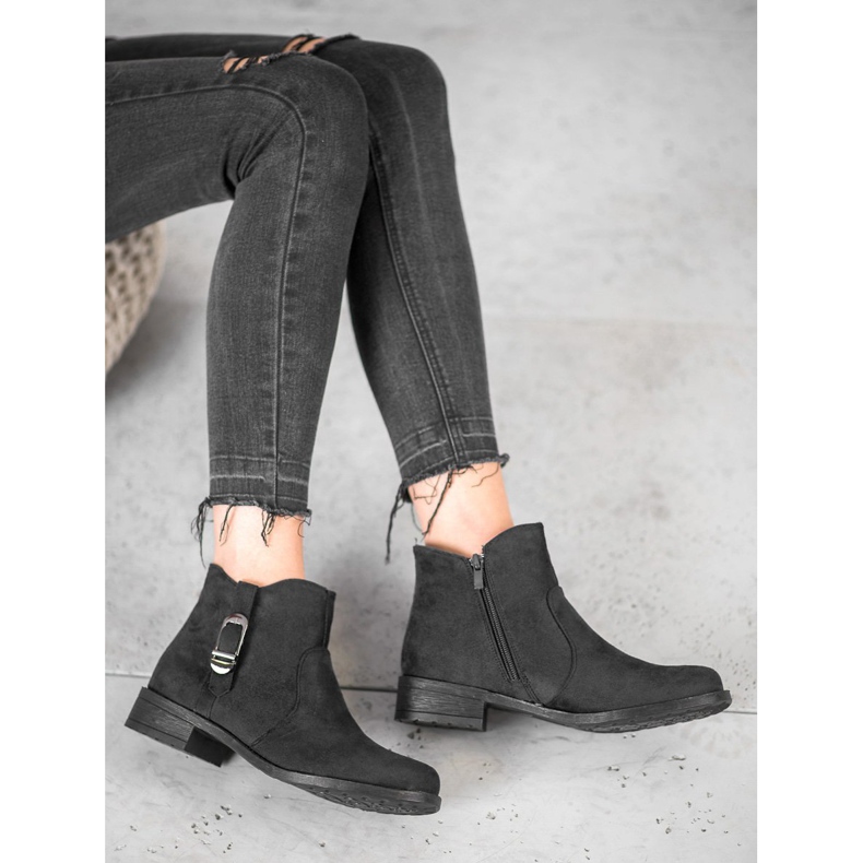 Small Swan Fekete velúr csizma 2