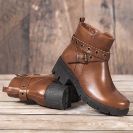 SHELOVET Teve munkások barna 2