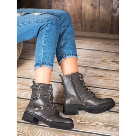 Cm Paris Szürke munkások gyöngyökkel 1