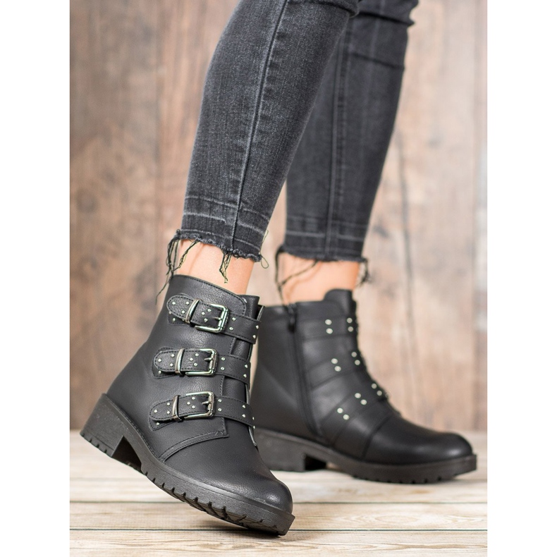 J. Star Fekete munkások csattal 2