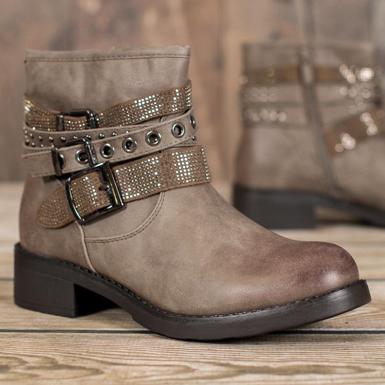 SDS Divatos munkások barna 1