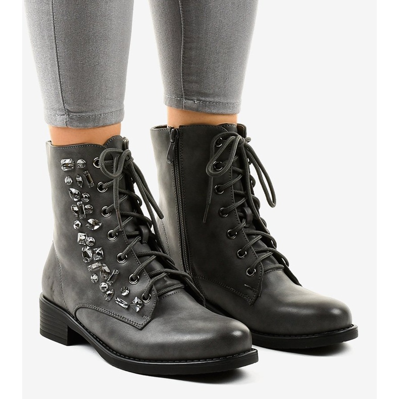 Szürke lapos bokacsizma kövekkel 0-268 1