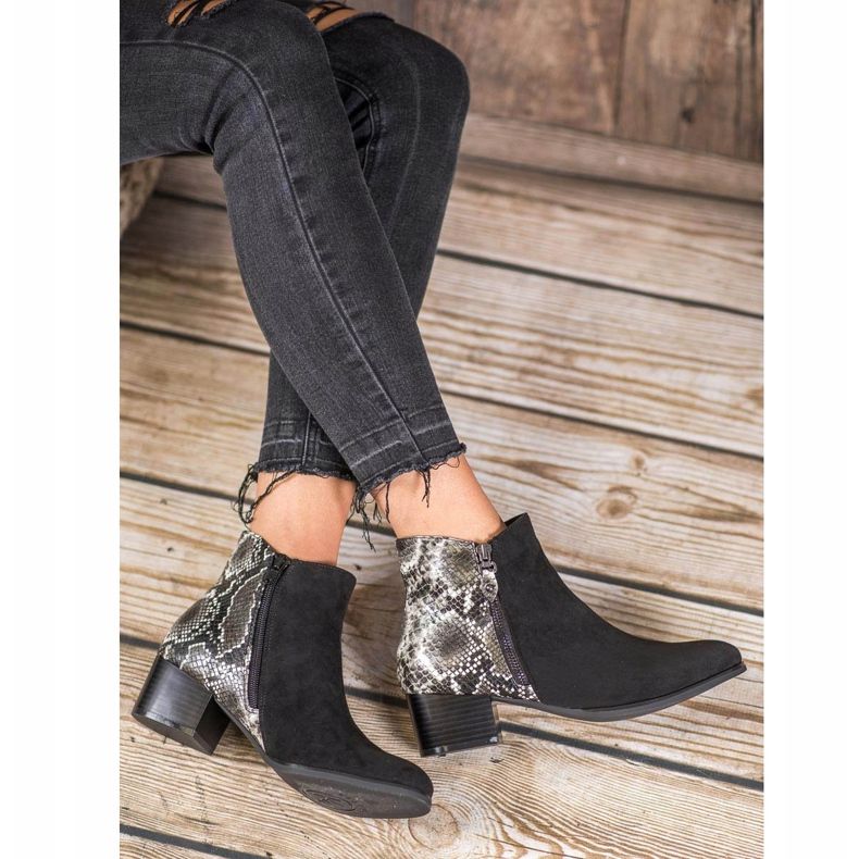 Kylie Fekete Snake Print csizma 1 Kylie Fekete Snake Print csizma 1