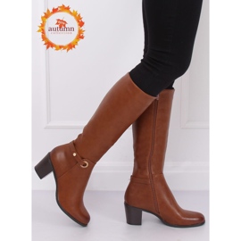 Klasszikus magas sarkú csizma teve BM-9090 Camel barna 1