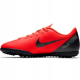 Nike Mercurial Vapor X 12 Club Gs CR7 Tf Jr AJ3106 600 futballcipő sokszínű piros 1 Nike Mercurial Vapor X 12 Club Gs CR7 Tf Jr AJ3106 600 futballcipő sokszínű piros 1