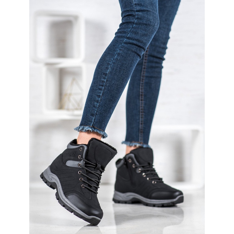 SHELOVET Szigetelt sportcsapdák fekete 2