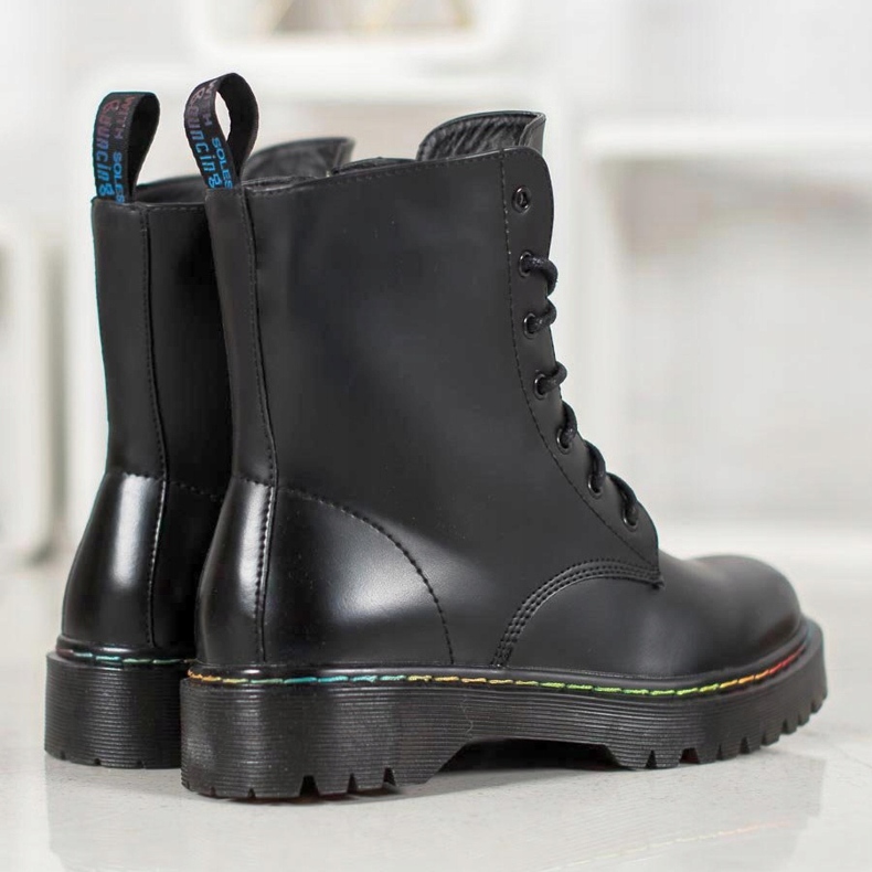 Bella Paris Fűzött munkások fekete 1