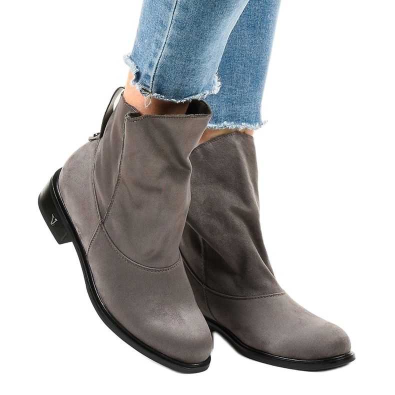 Szürke lapos szigetelésű csizma 6672-7 1 Szürke lapos szigetelésű csizma 6672-7 1