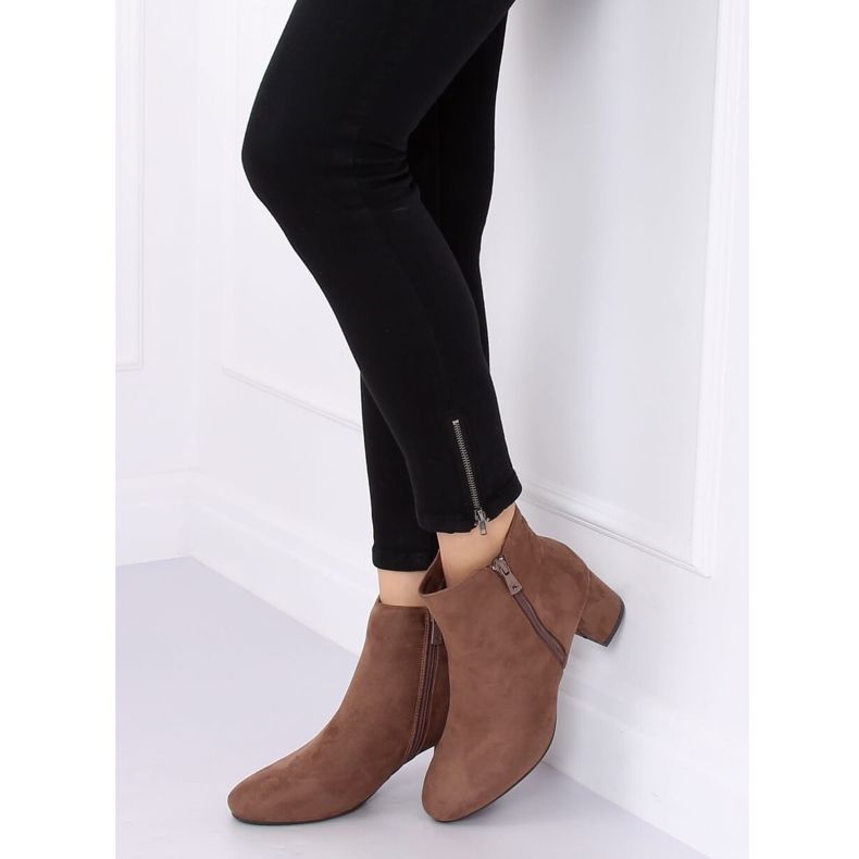 Bézs magas sarkú csizma K1825116 Taupe 1