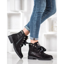 Bella Paris Csizma dekoratív íjjal fekete 2