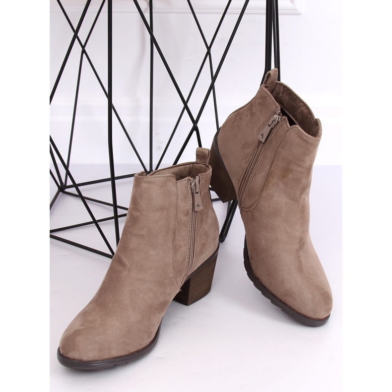 Bézs magas sarkú csizma K1809305 Taupe 2 Bézs magas sarkú csizma K1809305 Taupe 2