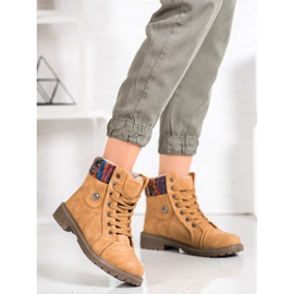 Divatos MCKEYLOR csapdázók barna 2