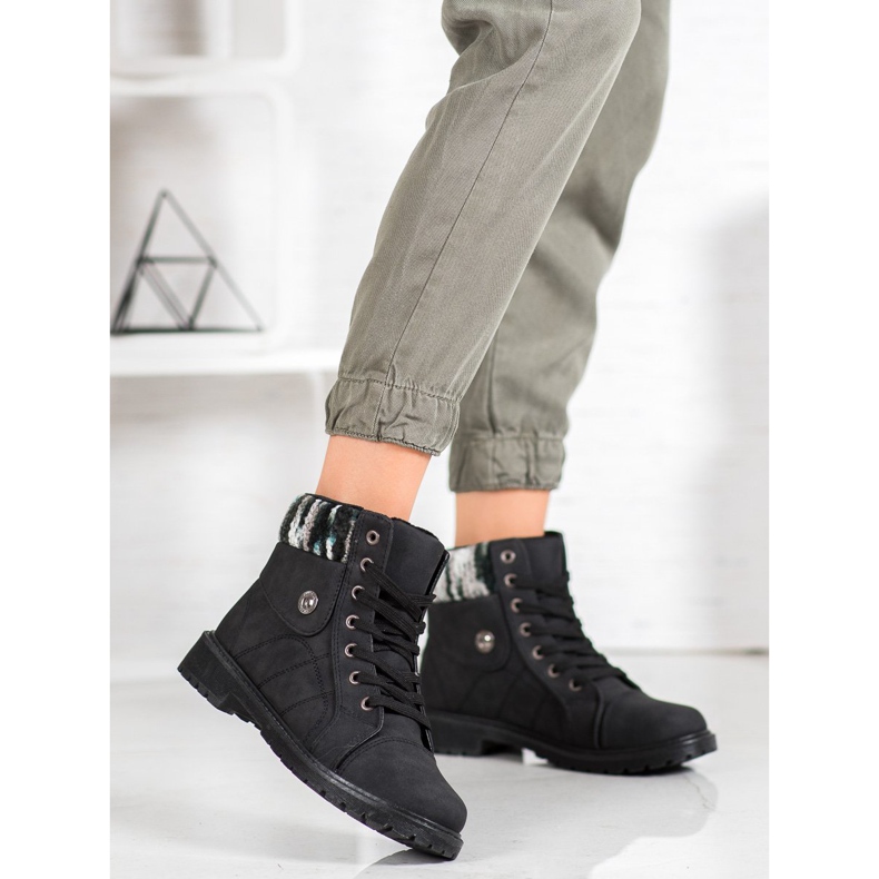 Divatos MCKEYLOR csapdázók fekete 2