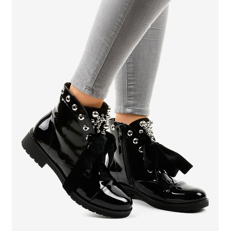 Fekete lakkozott szigetelt csizma A3320EA 2