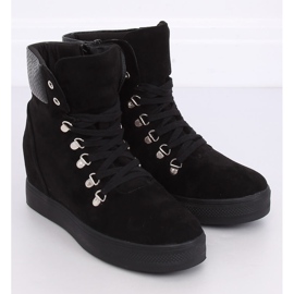 Fekete RQ216 Szerpentine fekete ékcsizma 1