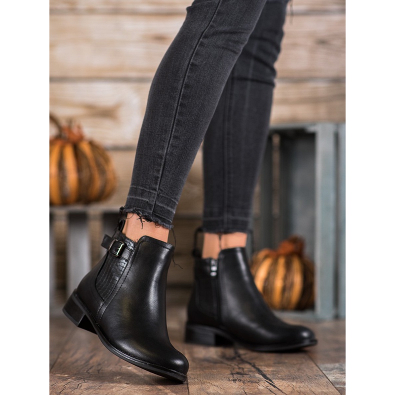 Nio Nio Divatos csizma csattal fekete 2