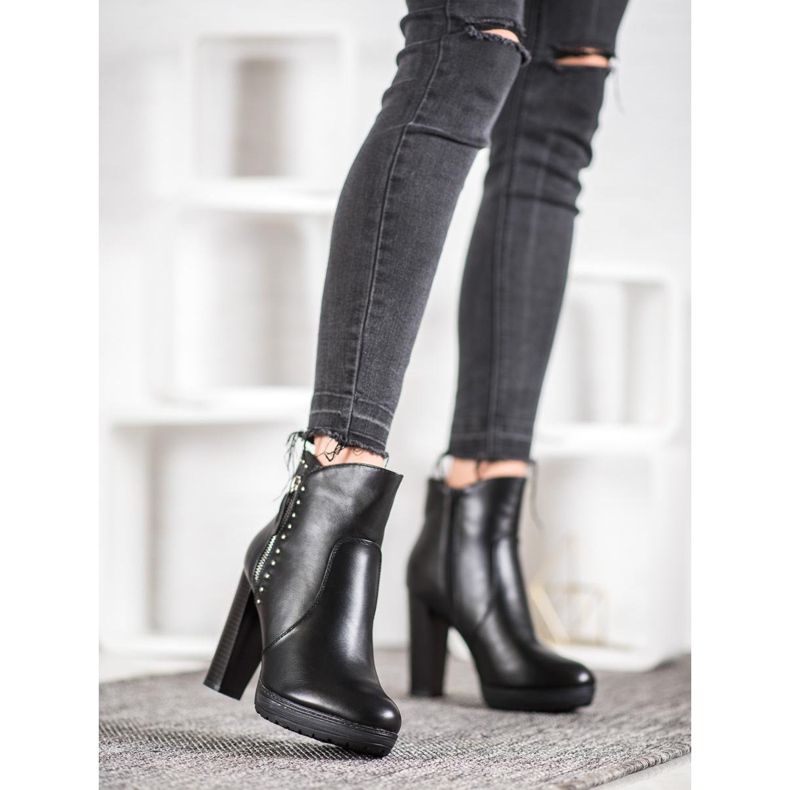 Kayla Csizma egy poszton fekete 1