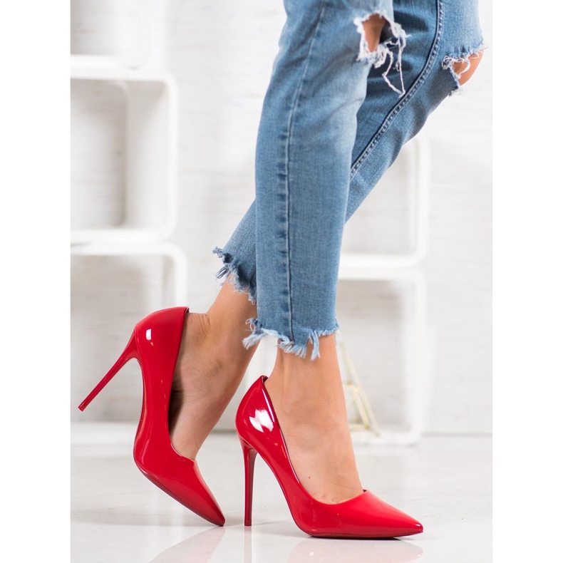 Small Swan Lakkozott csapok piros 1