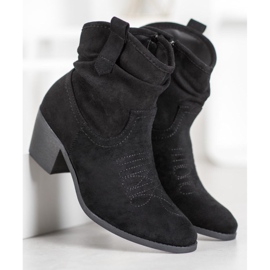 Super Mode Kényelmes cowboycsizma egy poszton fekete 2