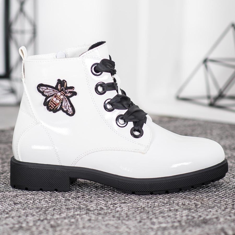 Sergio Leone Csizma Alkalmazással fehér 2