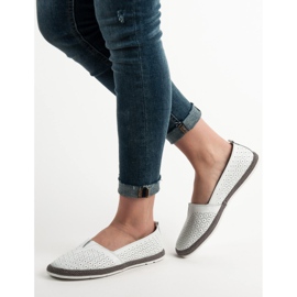 Goodin Áttört balerinák fehér 2