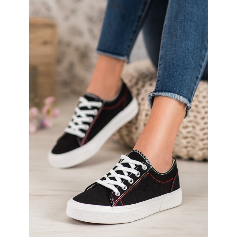 Kylie Fekete cipők 2