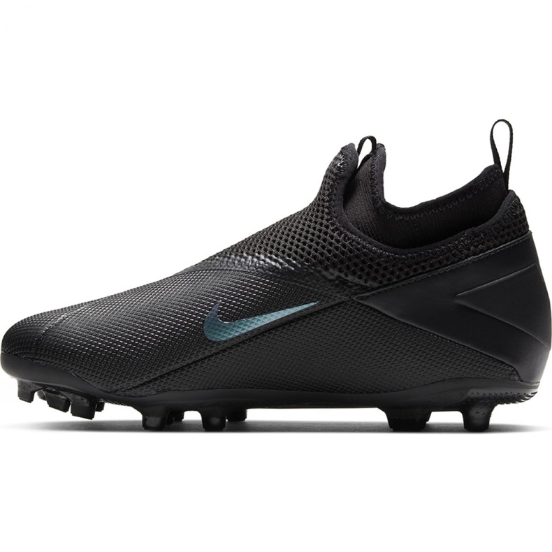 Nike Phantom Vsn 2 Academy Df FG / MG Jr CD4059-010 futballcipő fekete fekete 2 Nike Phantom Vsn 2 Academy Df FG / MG Jr CD4059-010 futballcipő fekete fekete 2