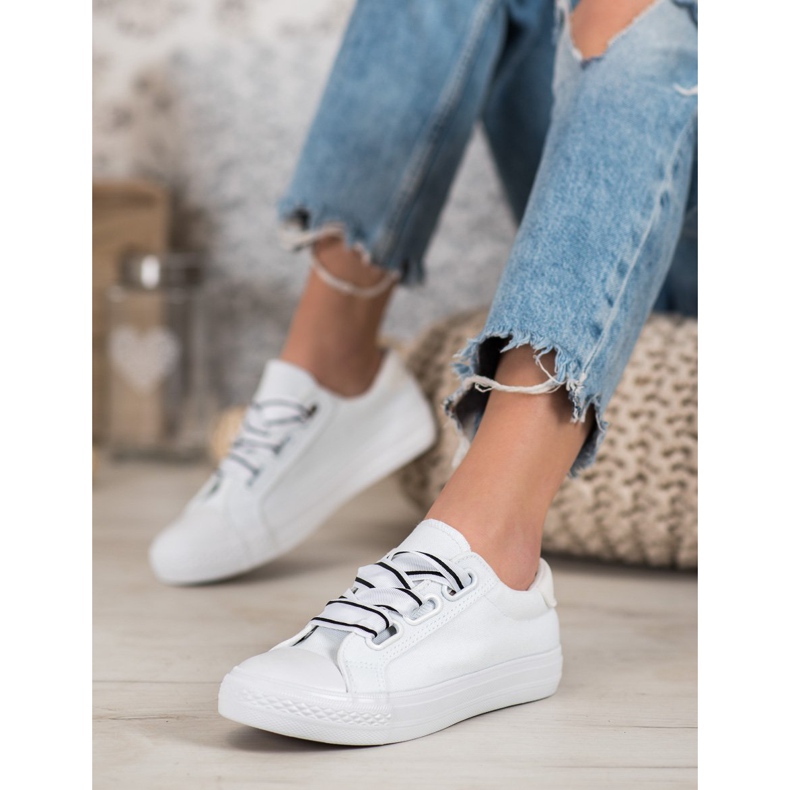 SHELOVET Kényelmes textil cipők fehér 1