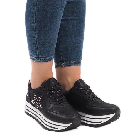 Fekete sportcipők a BM1916-5 platformon 1