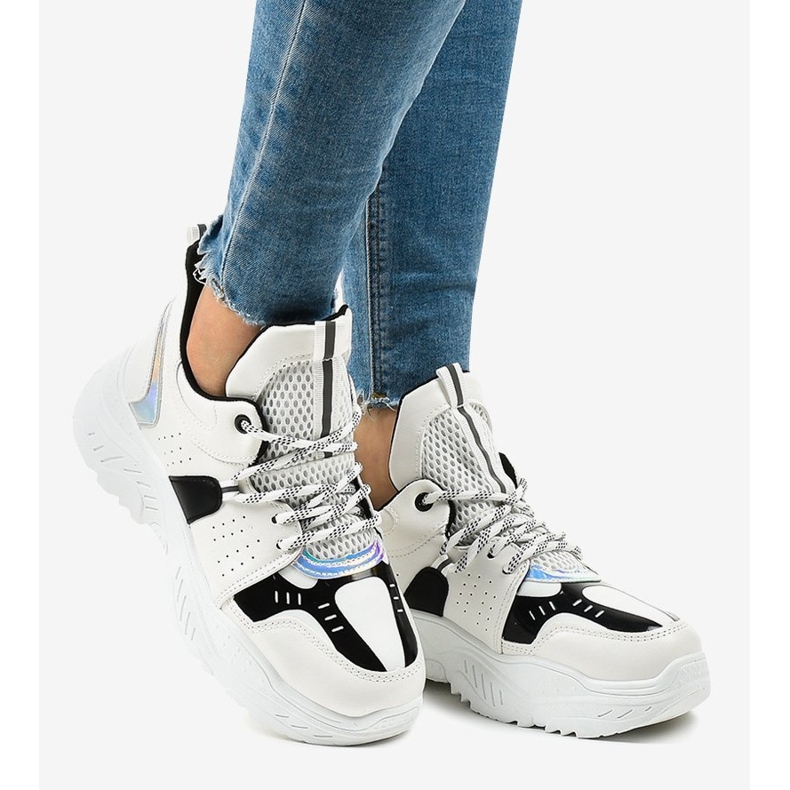 Fehér sportcipők K-505 1