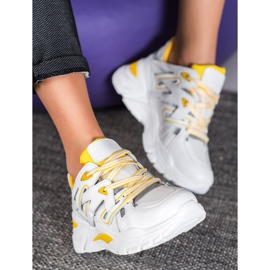 Small Swan Kényelmes Eco bőr cipők fehér sárga 1