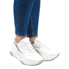 Fehér sportcipők SX001-9 1