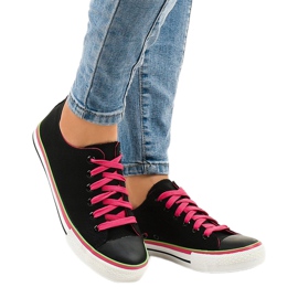 Fekete klasszikus alacsony cipők W03 zöld 2